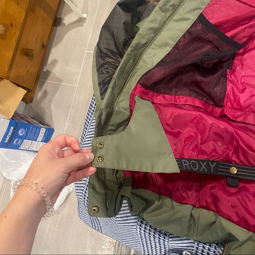 Roxy Jetty Snowboard jacket - Picture 9 of 13